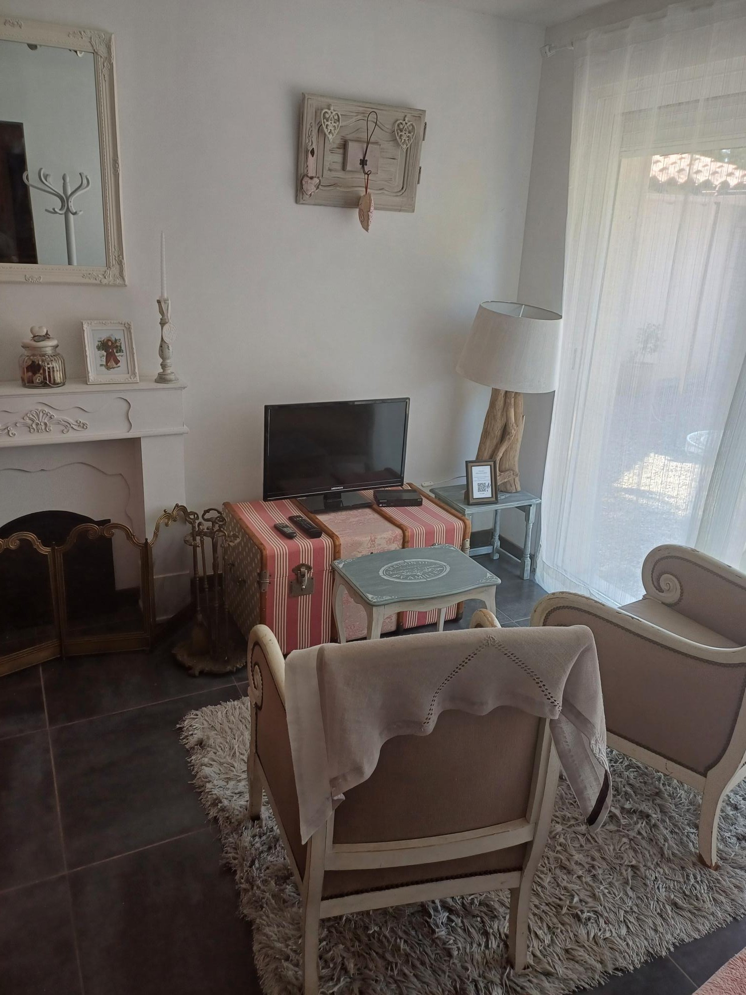 salon coin television