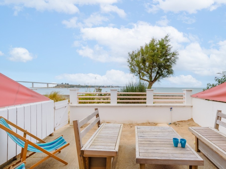 terrasse vue mer accès esplanade piétonne et plage