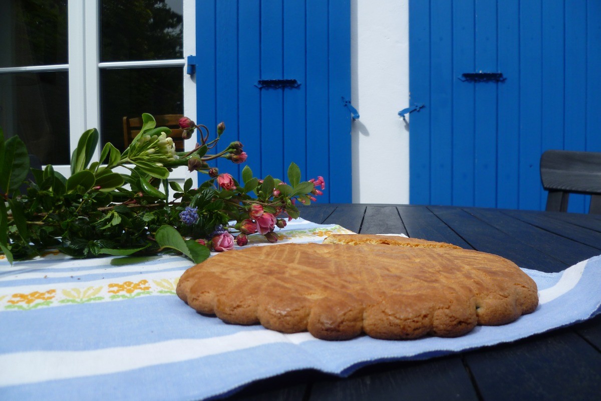On déguste la galette, la spécialité de Fouras