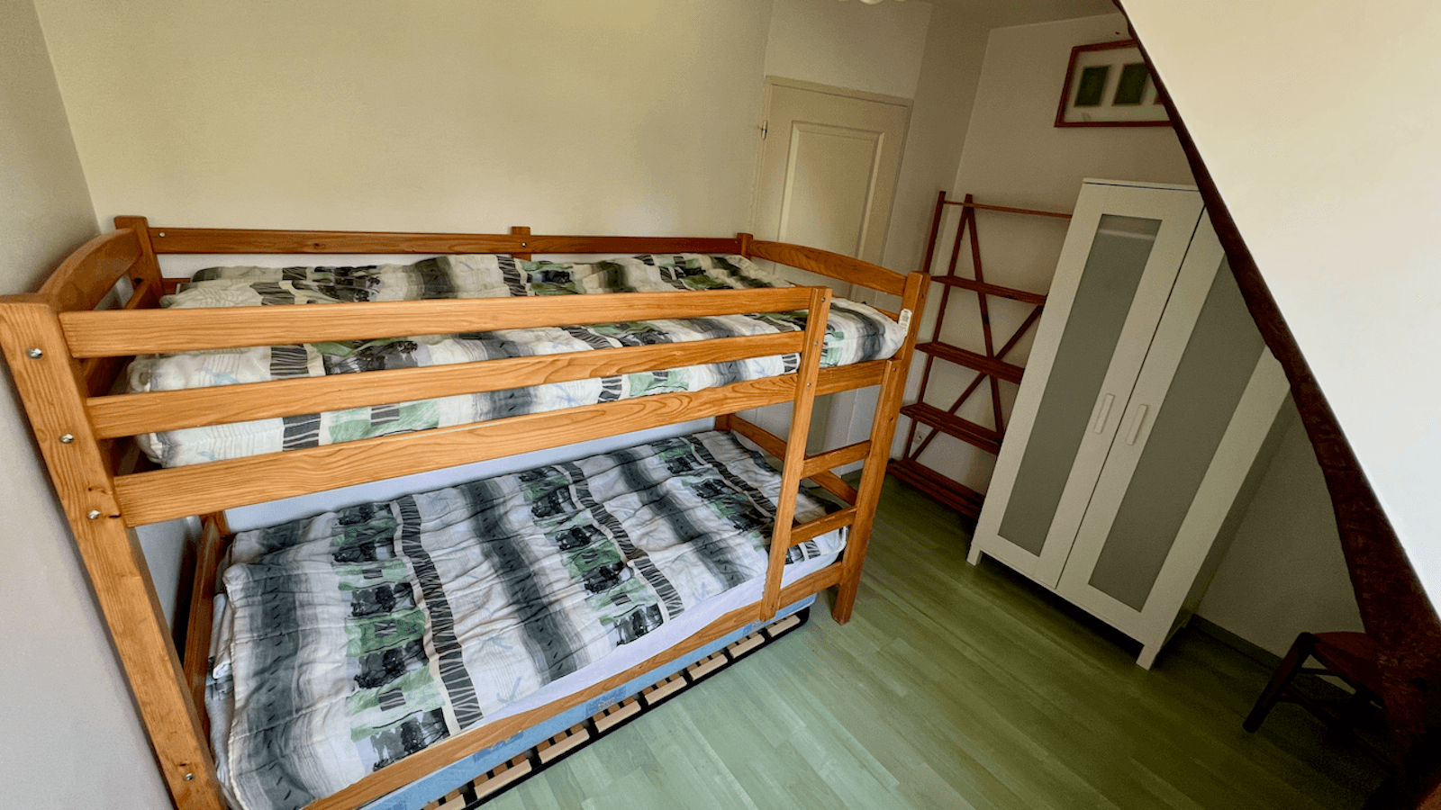 Chambre 4 avec lits superposes