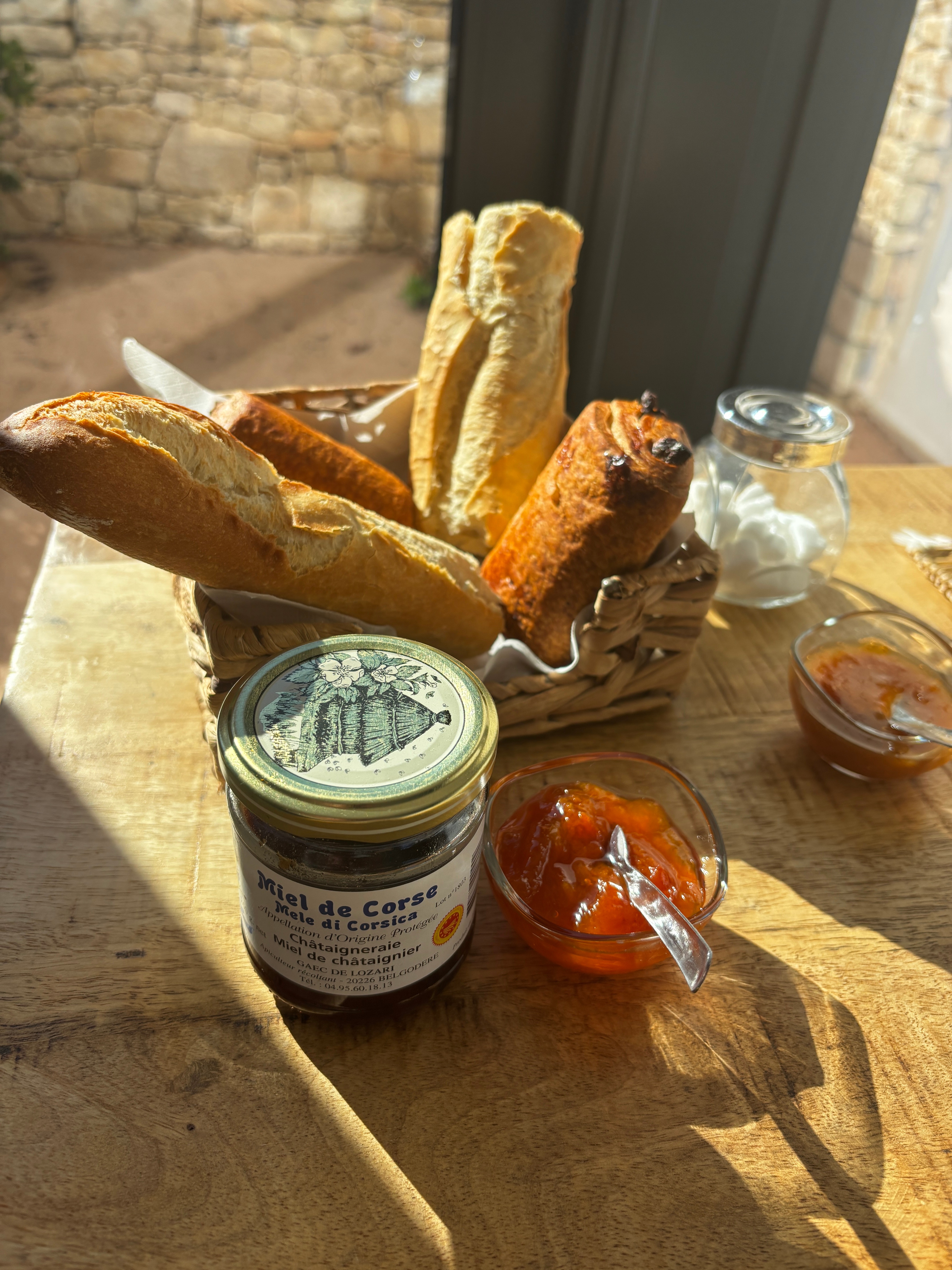 Petit déjeuner avec Produits Corses