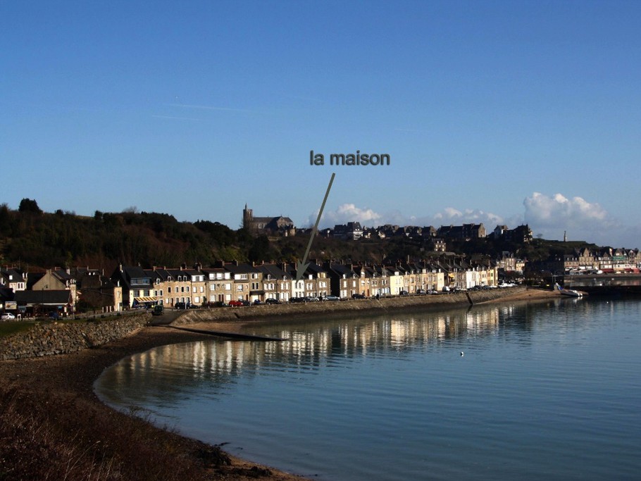 Situation de l'appartement en bord de mer