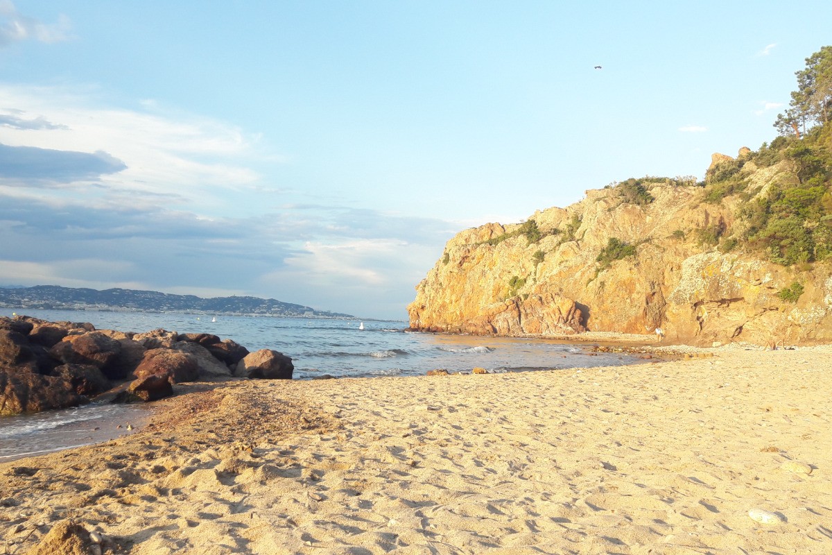 Profitez de la mer CANNES NICE ANTIBES A 30mn de nos gites