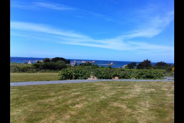 LASBLEIZ Location Plougrescant - jardin