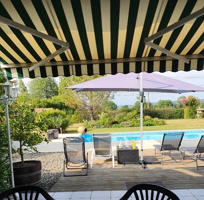 Piscine ambiance - gite au Mariolles - Villecomtal - Gers