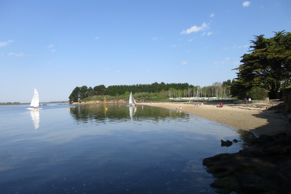la plage de Moustérian