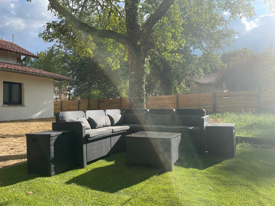 Gîte d'Hybère - Salon de jardin arrière