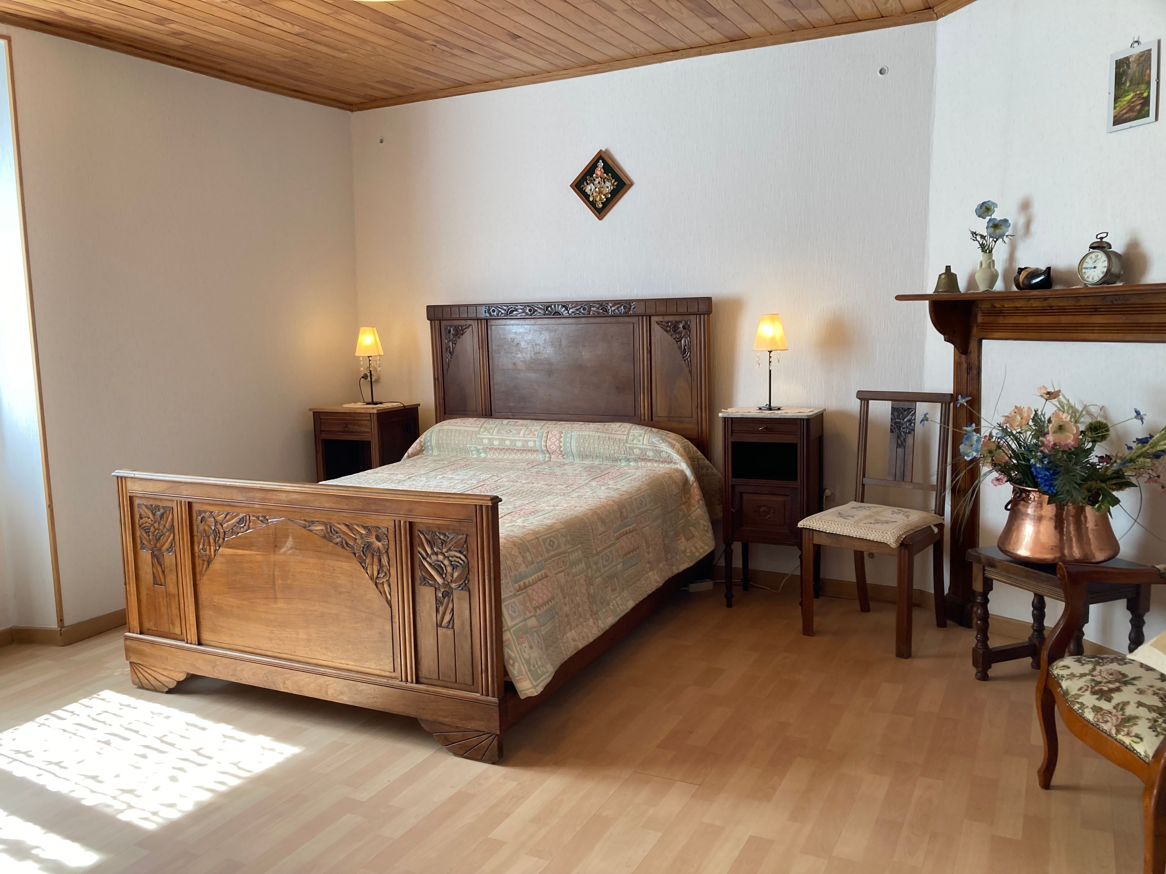 chambre 1 avec lit double