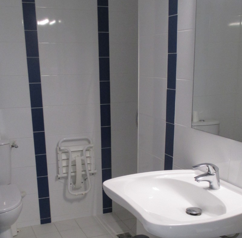 Location Clévacances, Pors Even, ploubazlanec, Coll, salle d'eau