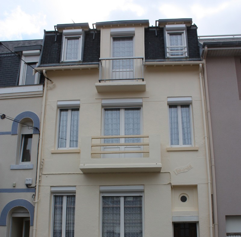 Raised ground floor