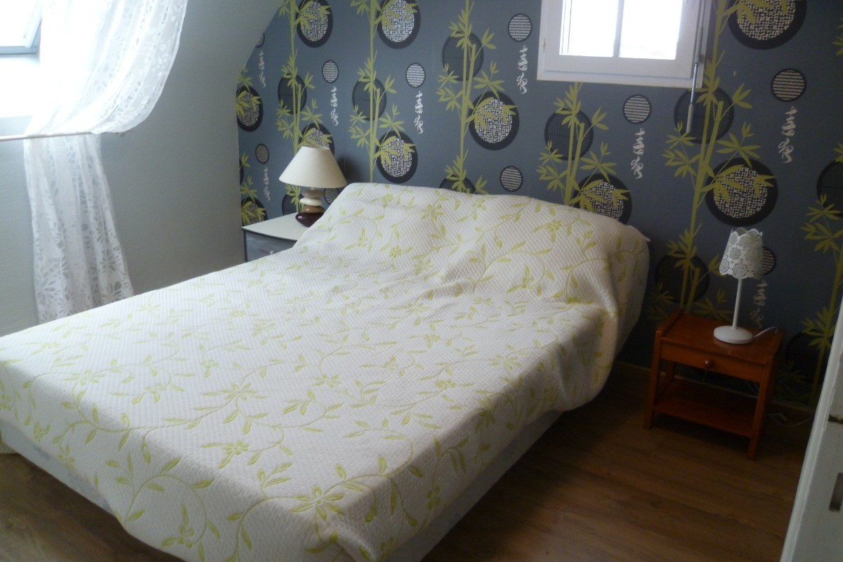 Chambre 2 avec 1 lit 140cm à l'étage