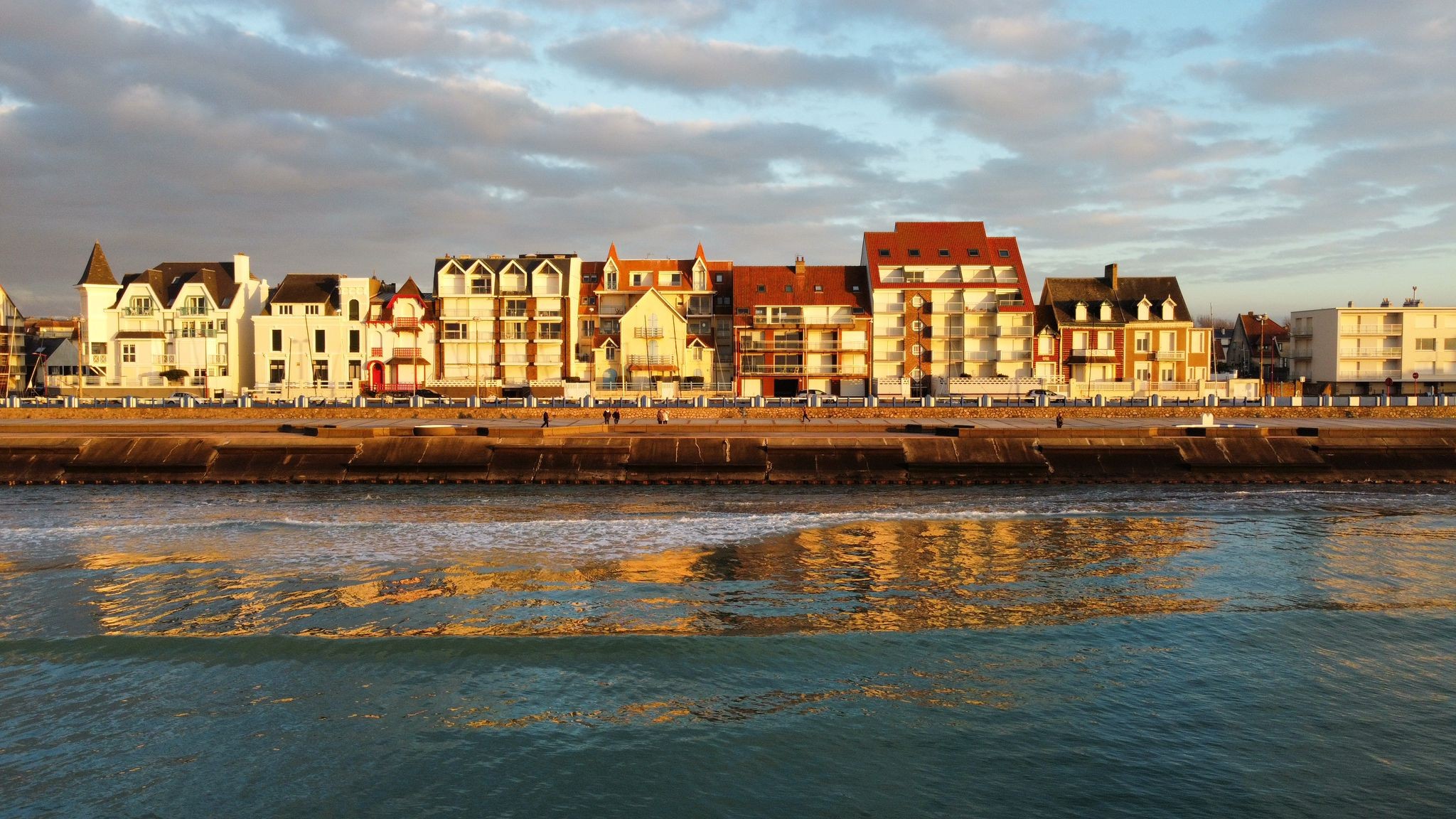 Wimereux as seen from the sea