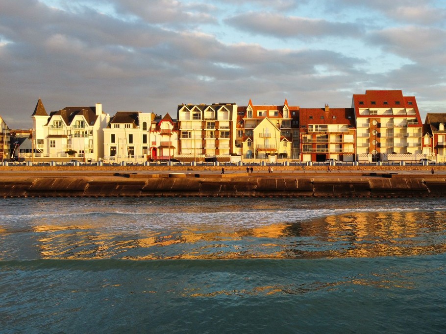 Wimereux as seen from the sea