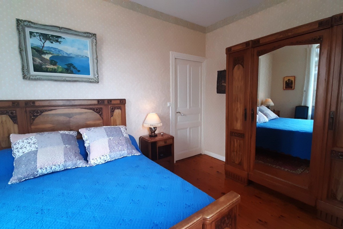 Etage 1 : Ch. 3 : 1 lit 2 pers. en 140x190 cm