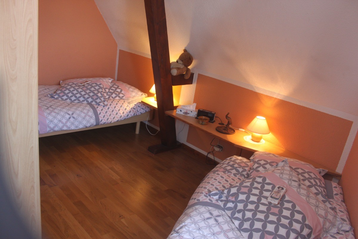 Chambre avec 2 lits séparés