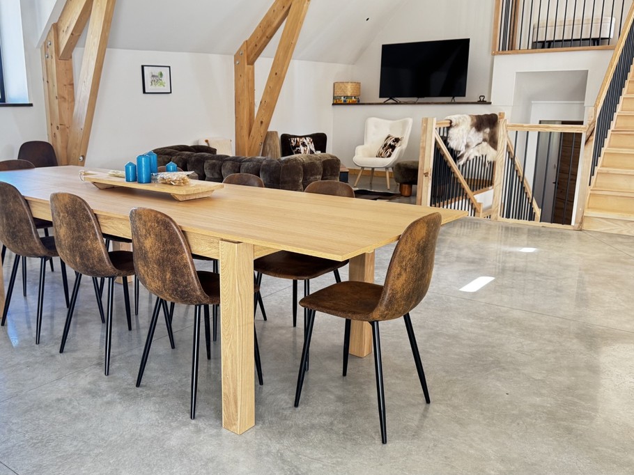 La Grange du Parador Vert, Le Verdier, Saint Victor la Rivière, Pièce de vie