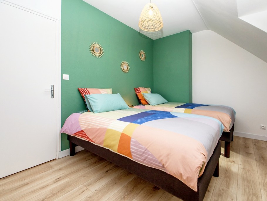 Chambre avec 2 lits 90 à l'étage