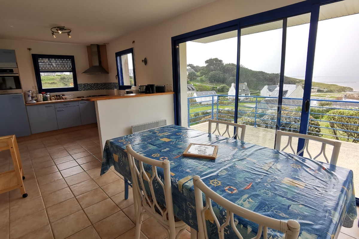 Salle à manger avec vue mer