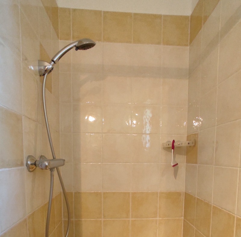 Gîte les clapas - la Maison Verte - Douche