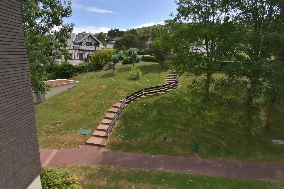 Vue du jardin à l'arrière