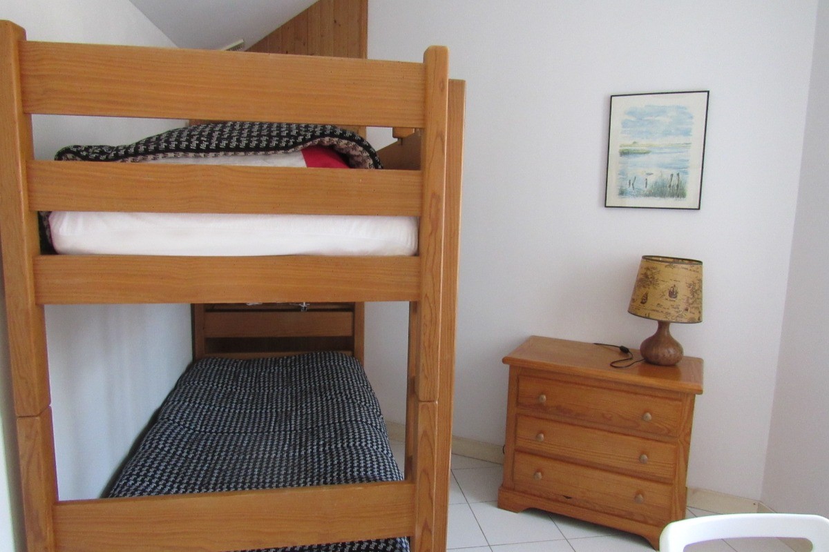 Chambre 3 avec deux lits 80 superposés
