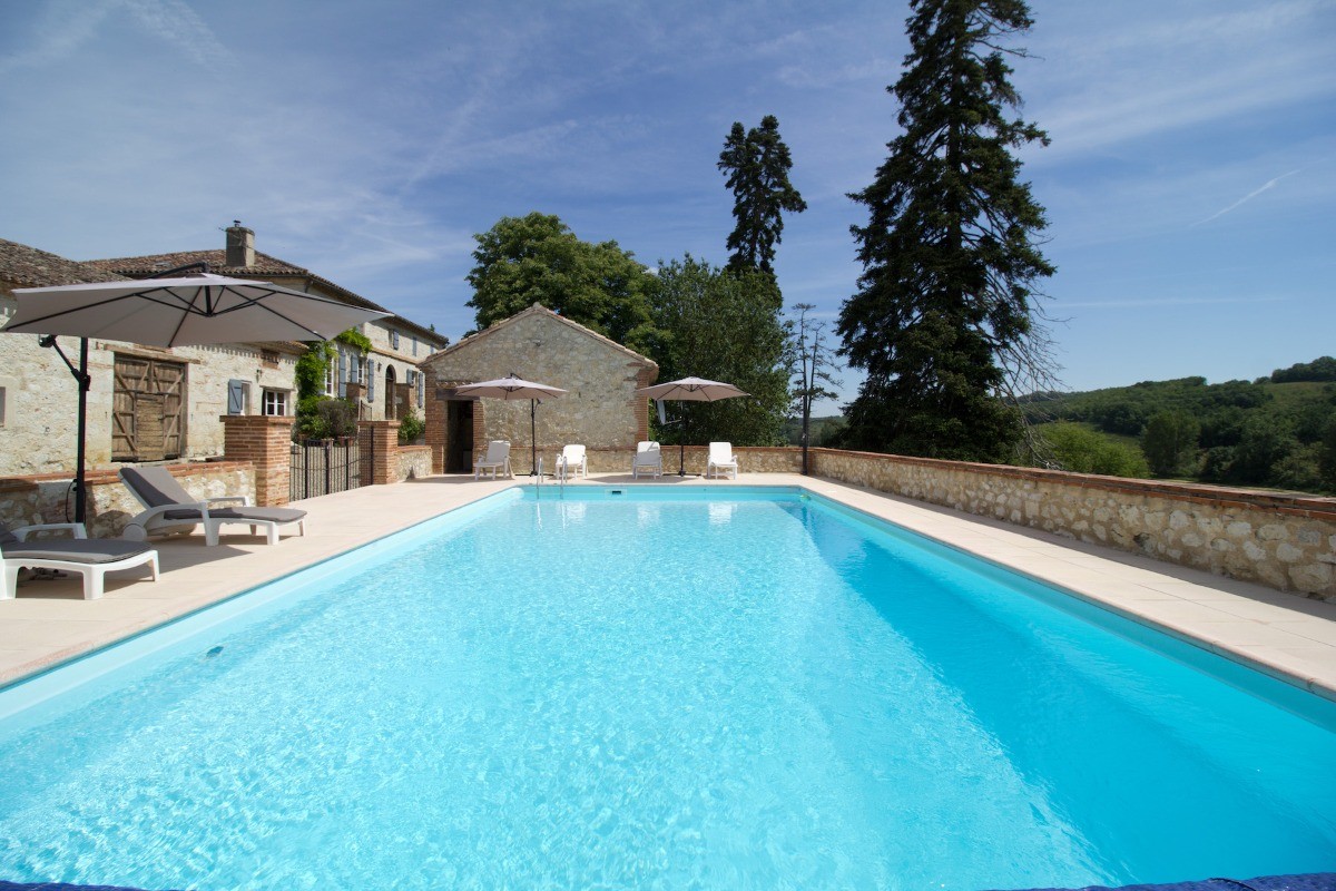 La Farat - Chambre d'Hôte - La Piscne.