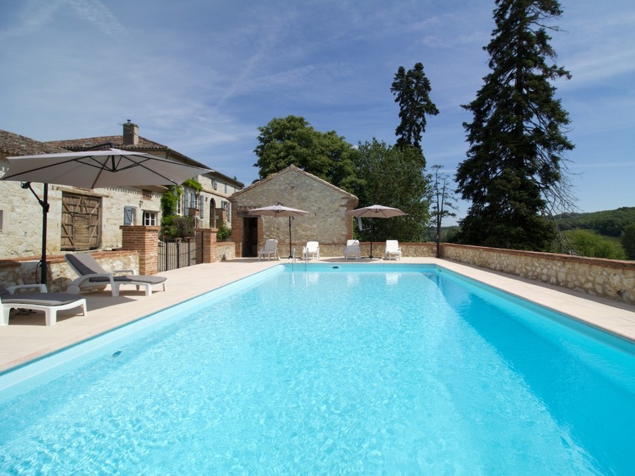 La Farat - Chambre d'Hôte - La Piscne.