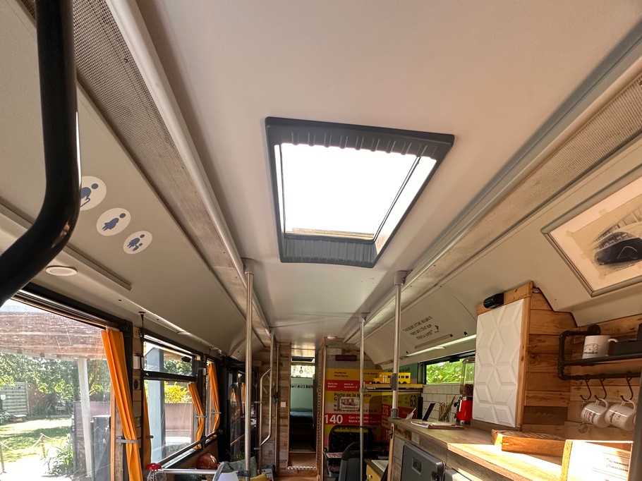Intérieur du Terminusbus - Crèvecoeur le Grand - Oise - Hauts de France