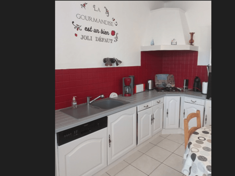 Clévacances - VILLA POUR 6 PERSONNES - VUE MER  - 5 MINUTES D'UN SITE MAGNIFIQUE - LANMODEZ