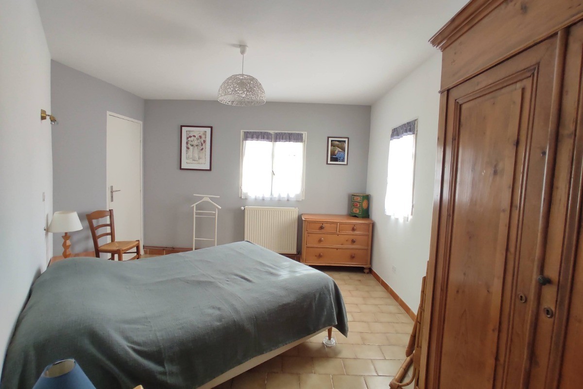 Chambre rdc - Maison en pierres en Drôme Provençale