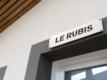 Entrée - Studios Belross Le Rubis