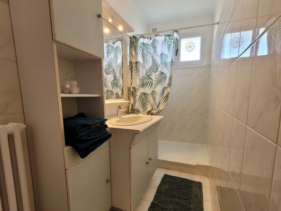 Maison - Location Clévacances - Plérin - 4 personnes - salle de bain