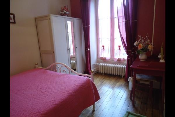 Location de vacances gîte Maison avec étang, idéale pour pêcheurs, proche d'Aubusson en Creuse