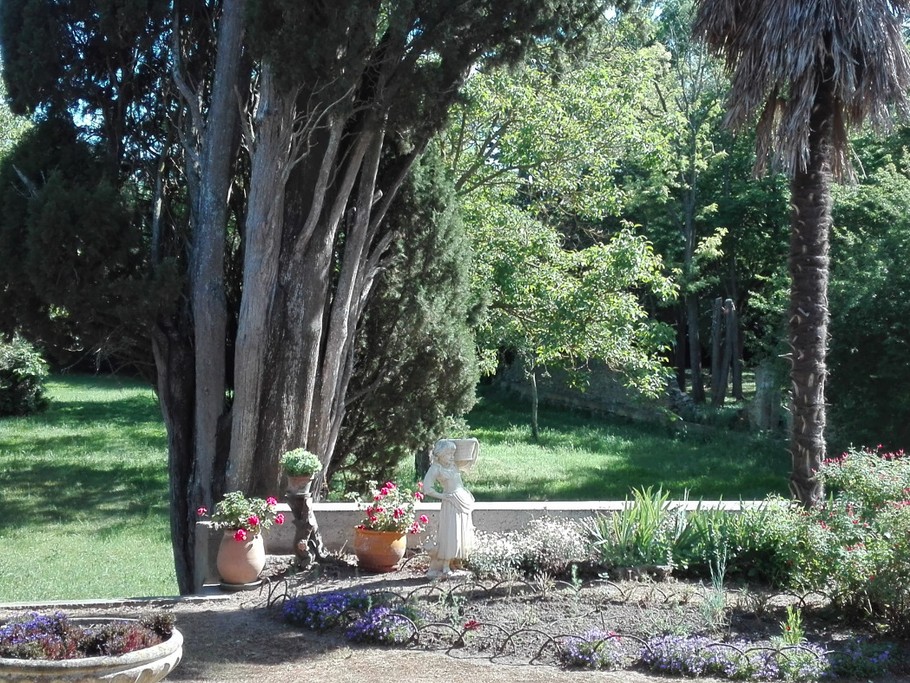 Sortie sur  la Terrasse, côté jardin