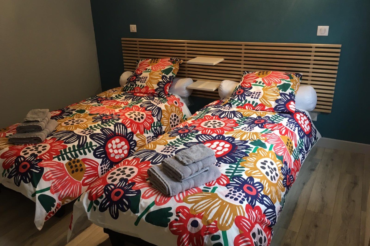 Chambre 2 lits en 80 cm