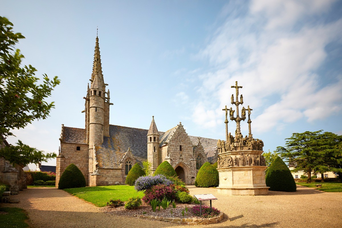 église et calvaire de Plougonven