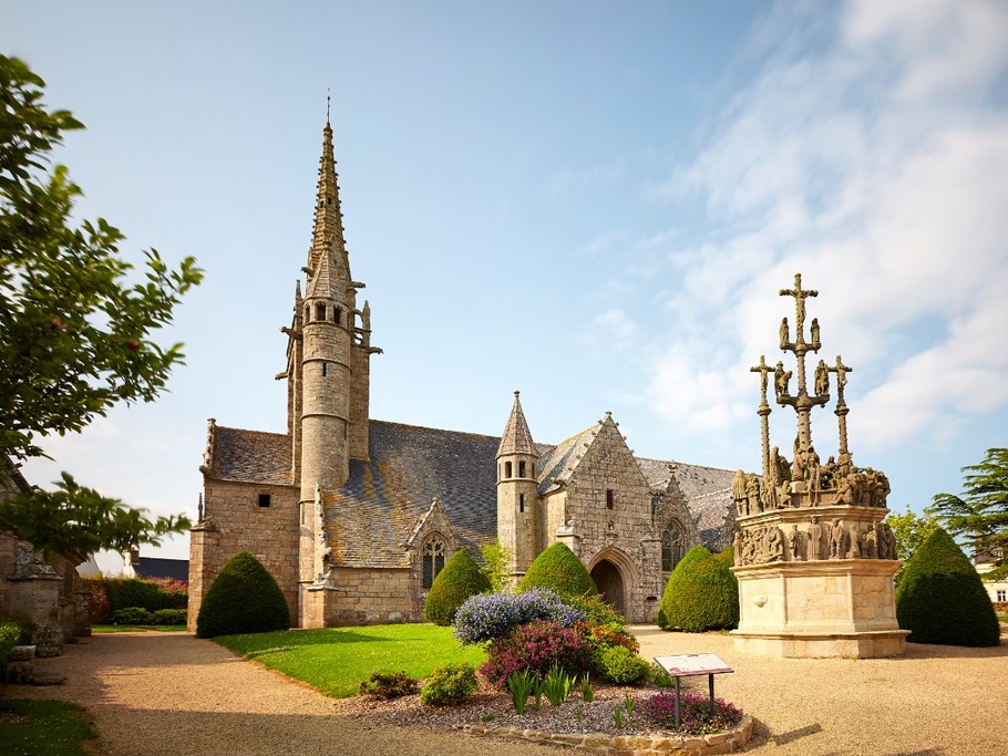 église et calvaire de Plougonven