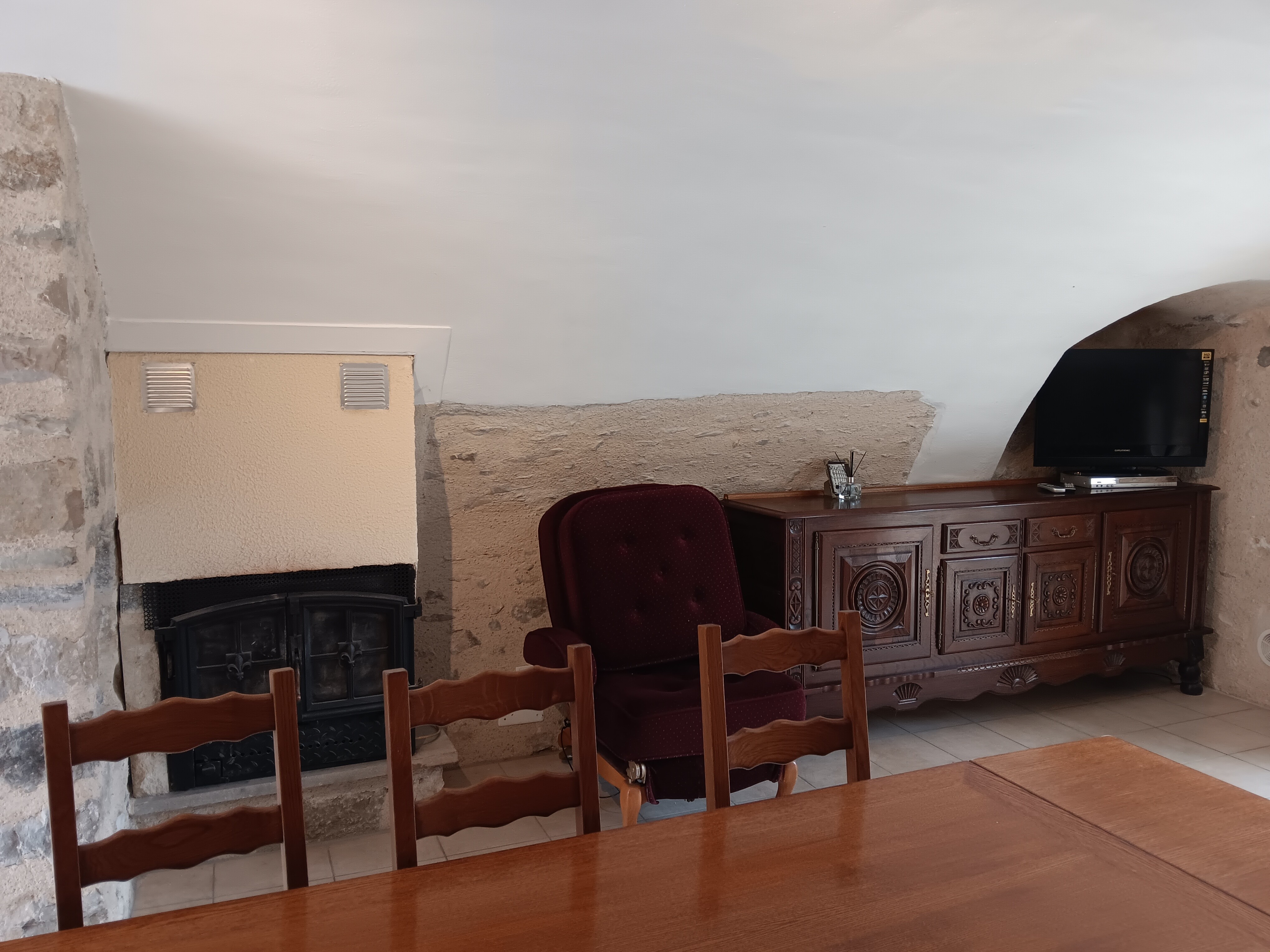 Sjéour and its fireplace