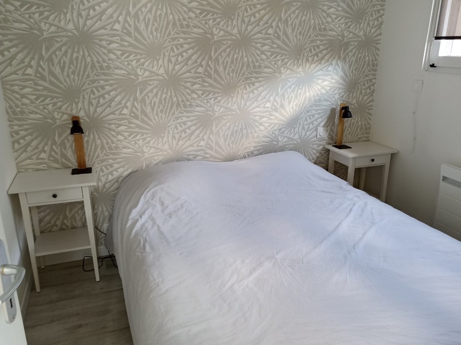 Rdc : chambre avec lit 160