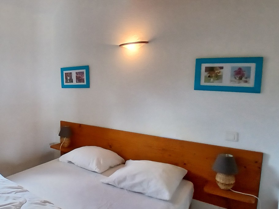 Etang de Farges, Saint Germain près Herment, Chalet vert - Chambre