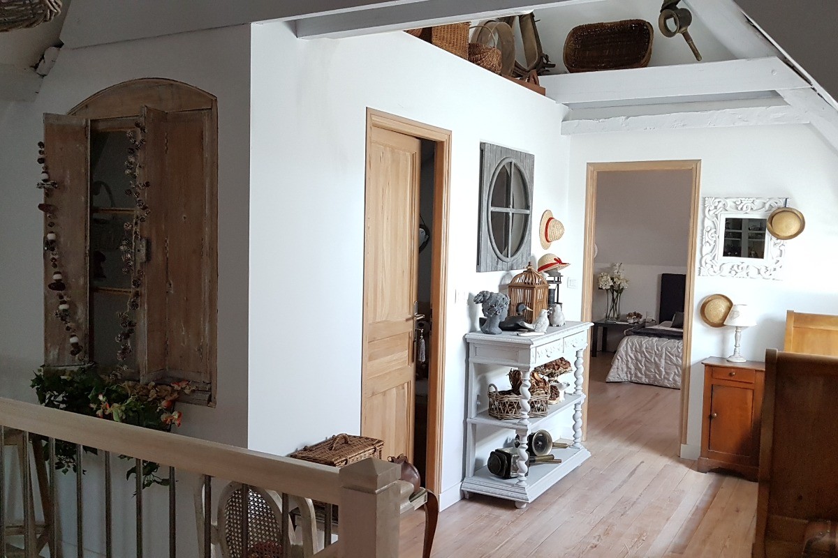 Cabine enfants entre les deux chambres du 2 EA gauche "la cabane" pour jeunes enfants. 2 lits en 90.