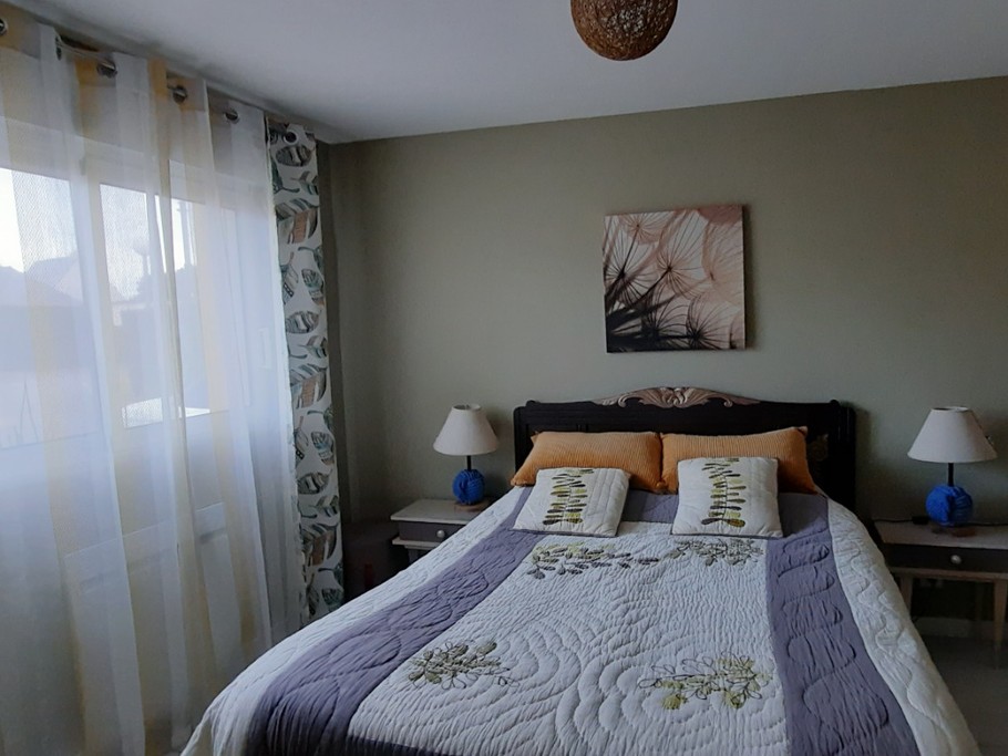 Chambre rdc avec salle d eau attenante