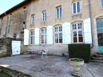 Maison d’Hôtes de Charme du XVIIIᵉ siècle, à Maizières