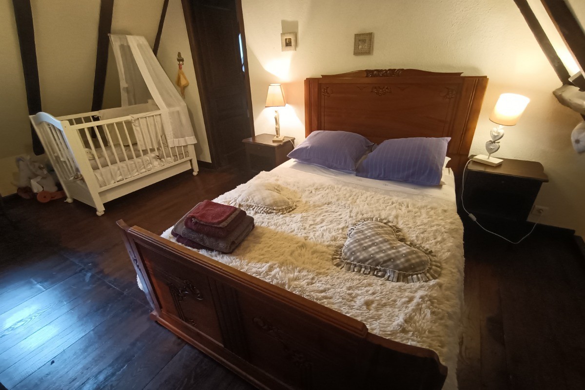 Chambre communicante familiale 1 lit 140 + lit bébé