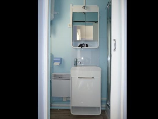 1er salle d'eau - Appartement F2 2ème étage