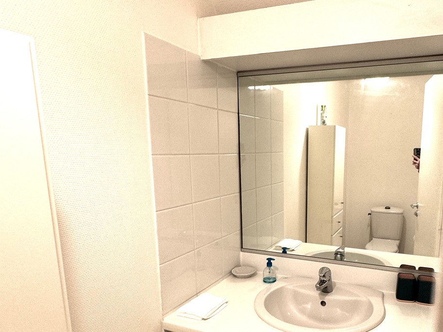 Toilet 2