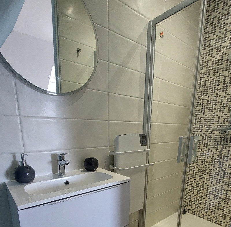 Salle d'eau de la chambre bleue