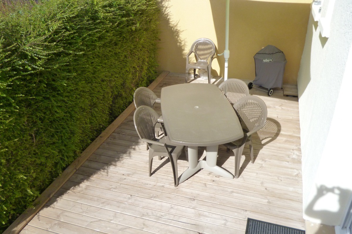 Port en bessin location de vacances La petite maison terrasse autre vue