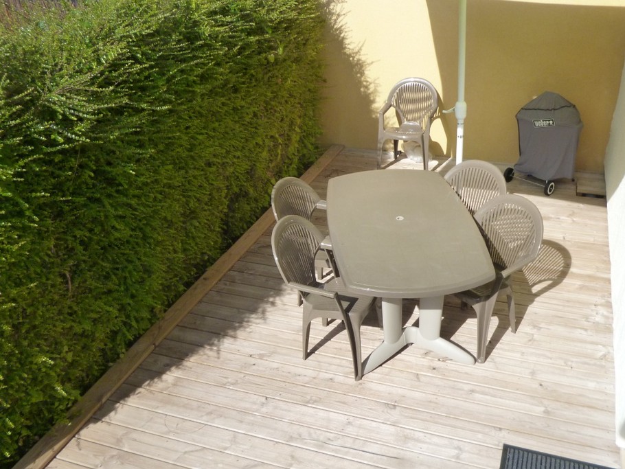 Port en bessin location de vacances La petite maison terrasse autre vue