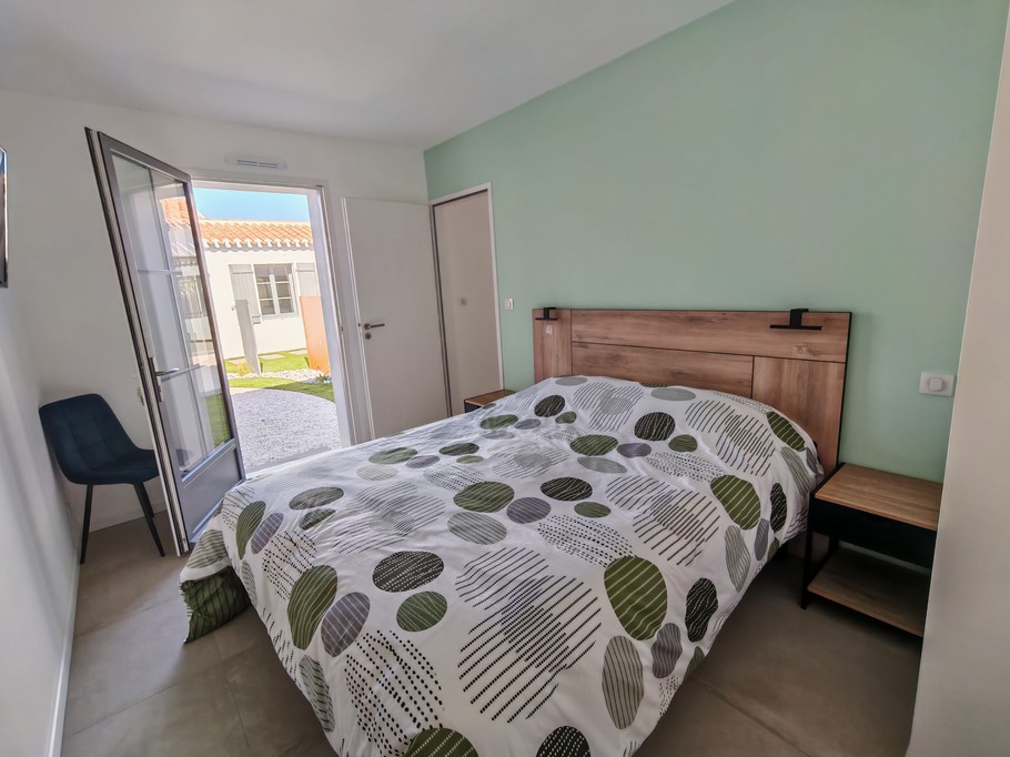 Bedroom with 160 cm bed - Left-hand night section